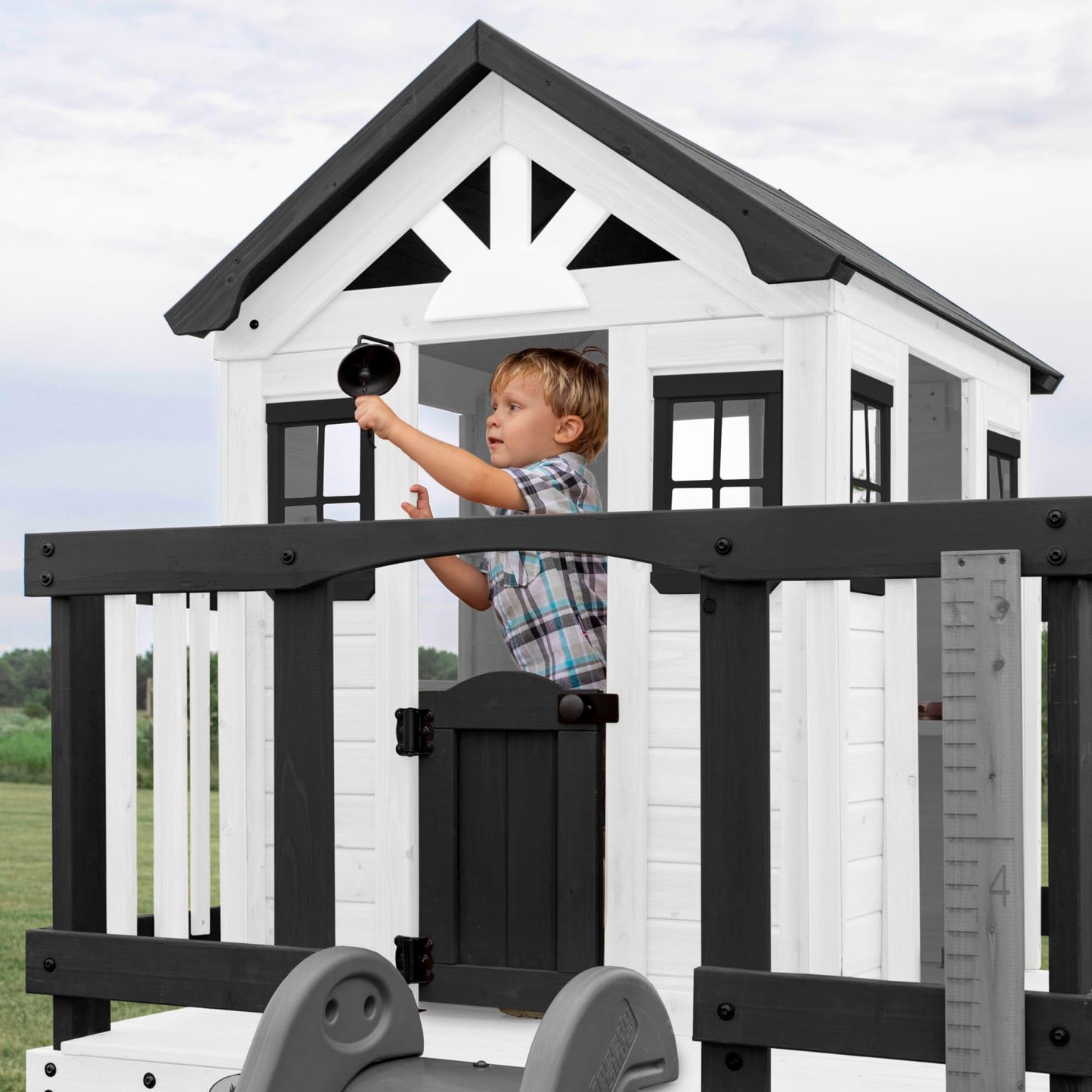 Backyard Discovery Echo Heights Cedar Kids Playhouse