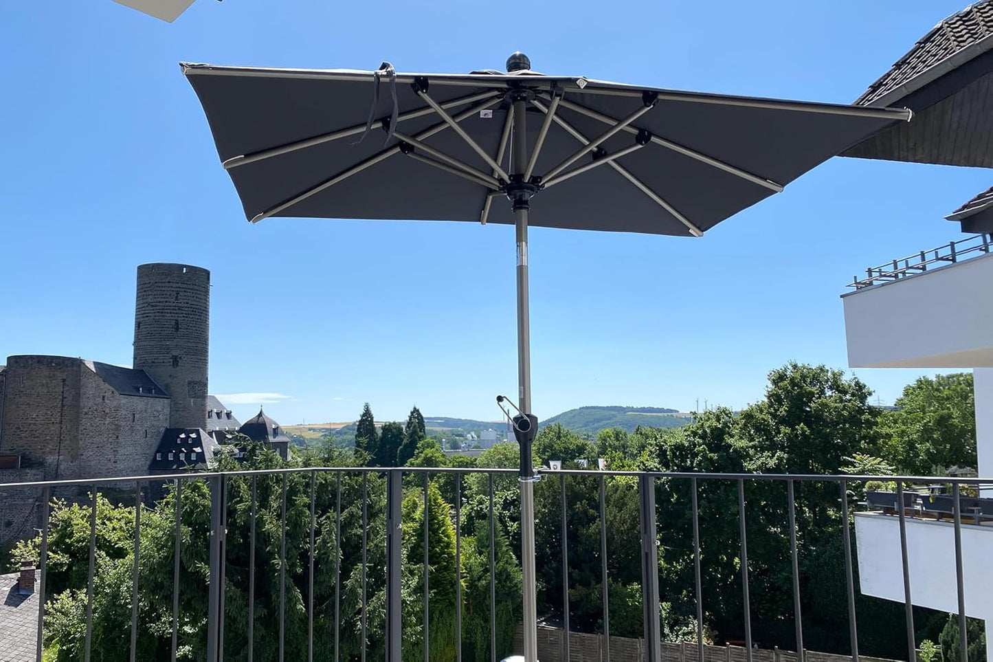 PURPLE LEAF 10' Round Patio Umbrella – Taupe