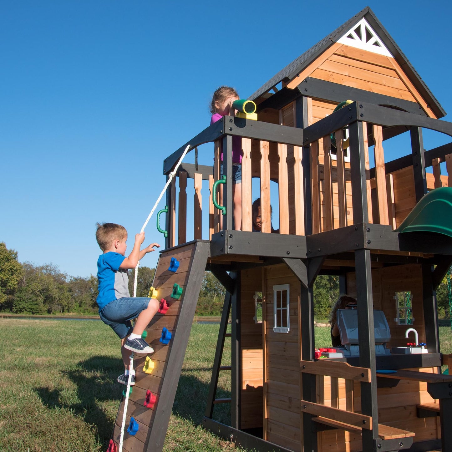 Backyard Discovery Canyon Creek Cedar Swing Set