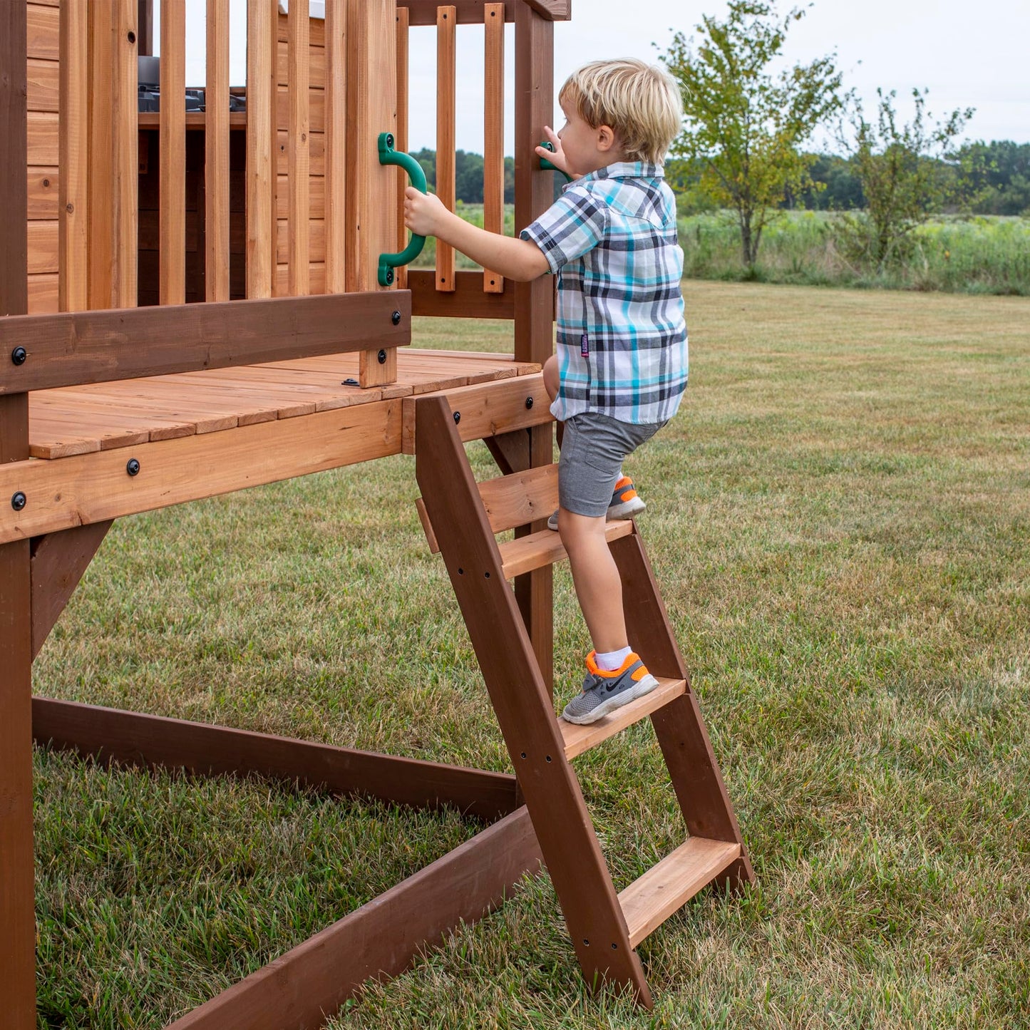Backyard Discovery Echo Heights Cedar Kids Playhouse