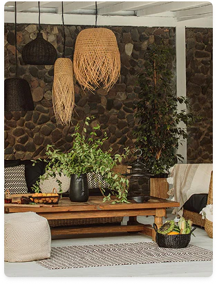 Outdoor Living & Decor